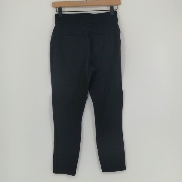 Spanx Black Women's Cropped Pull On Legging Pant Size Medium - Picture 9 of 16